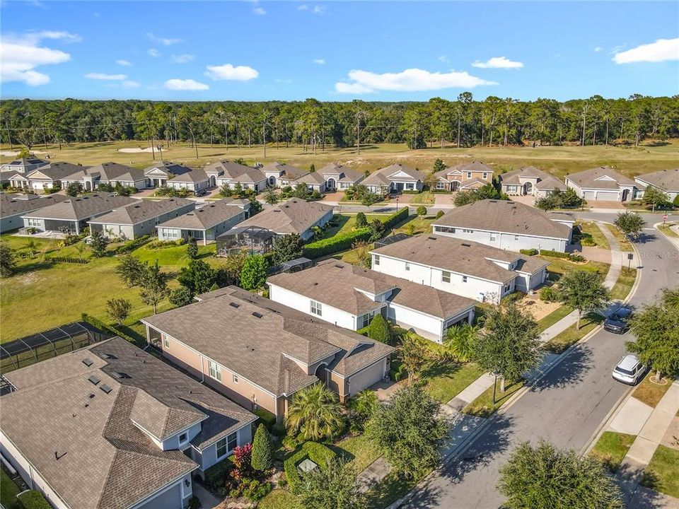 En Venta: $499,900 (3 camas, 3 baños, 2206 Pies cuadrados)