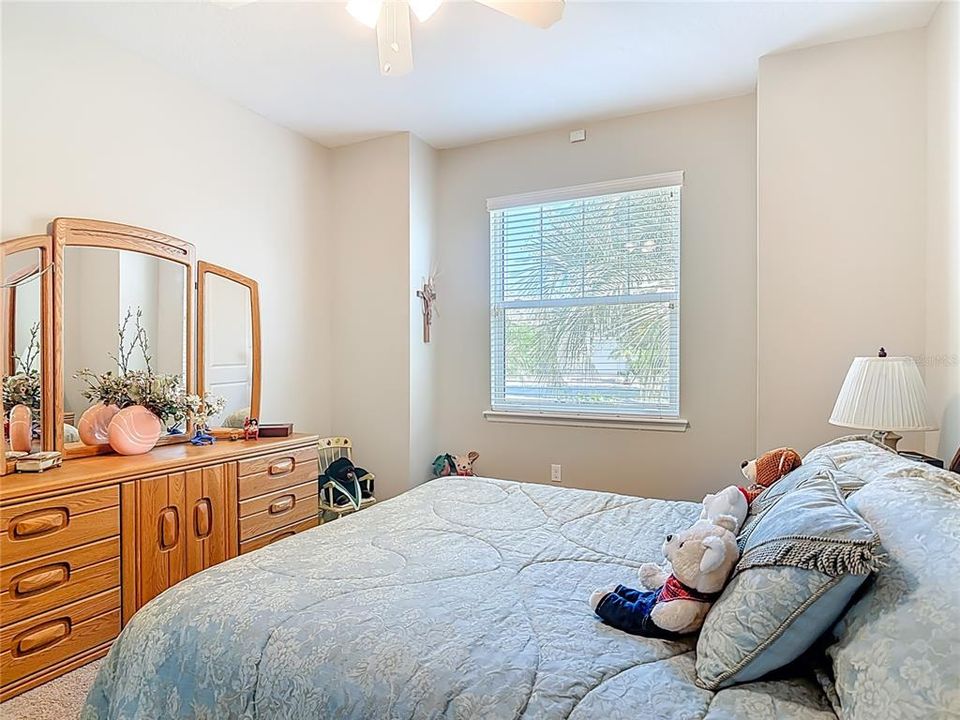 En Venta: $499,900 (3 camas, 3 baños, 2206 Pies cuadrados)