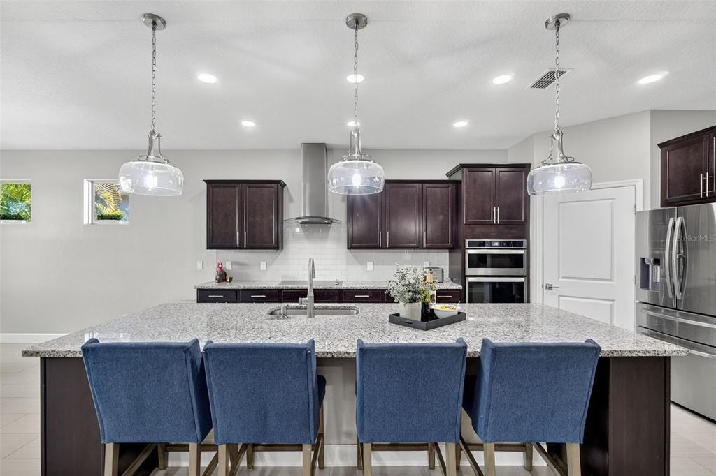 待售: $559,999 (3 贝兹, 3 浴室, 2496 平方英尺)