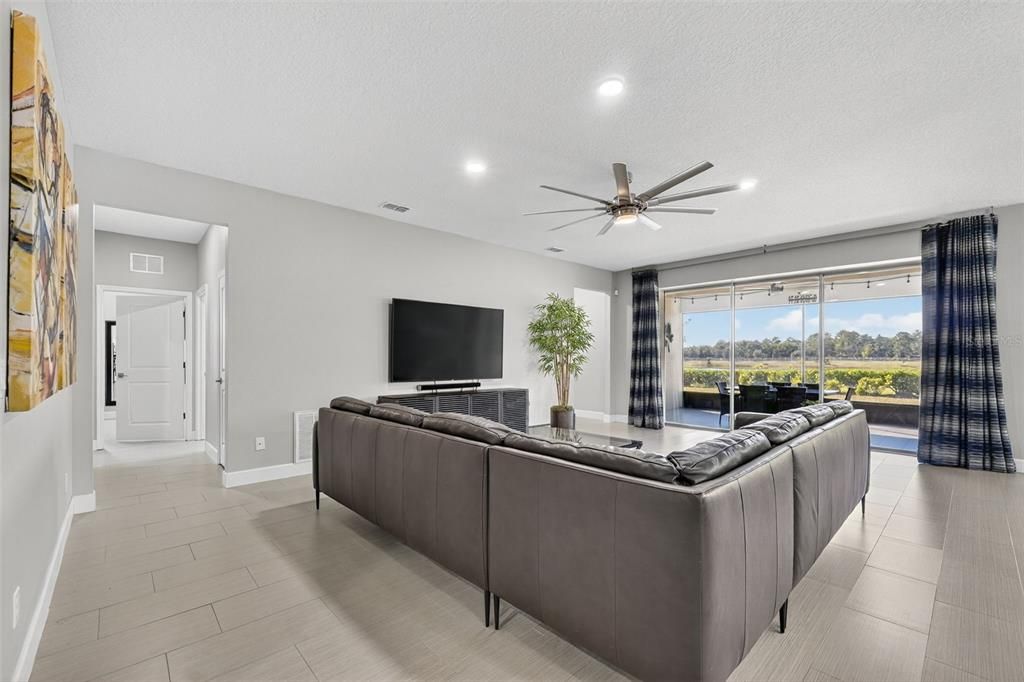 待售: $559,999 (3 贝兹, 3 浴室, 2496 平方英尺)