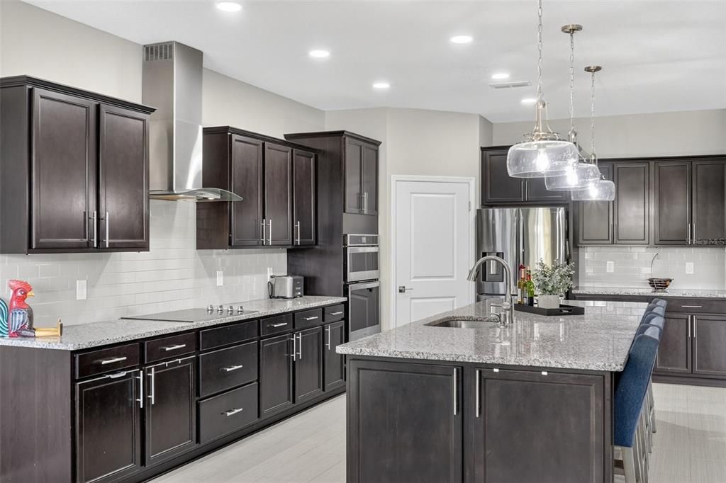 待售: $559,999 (3 贝兹, 3 浴室, 2496 平方英尺)