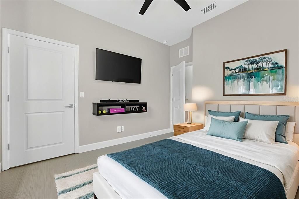 待售: $559,999 (3 贝兹, 3 浴室, 2496 平方英尺)