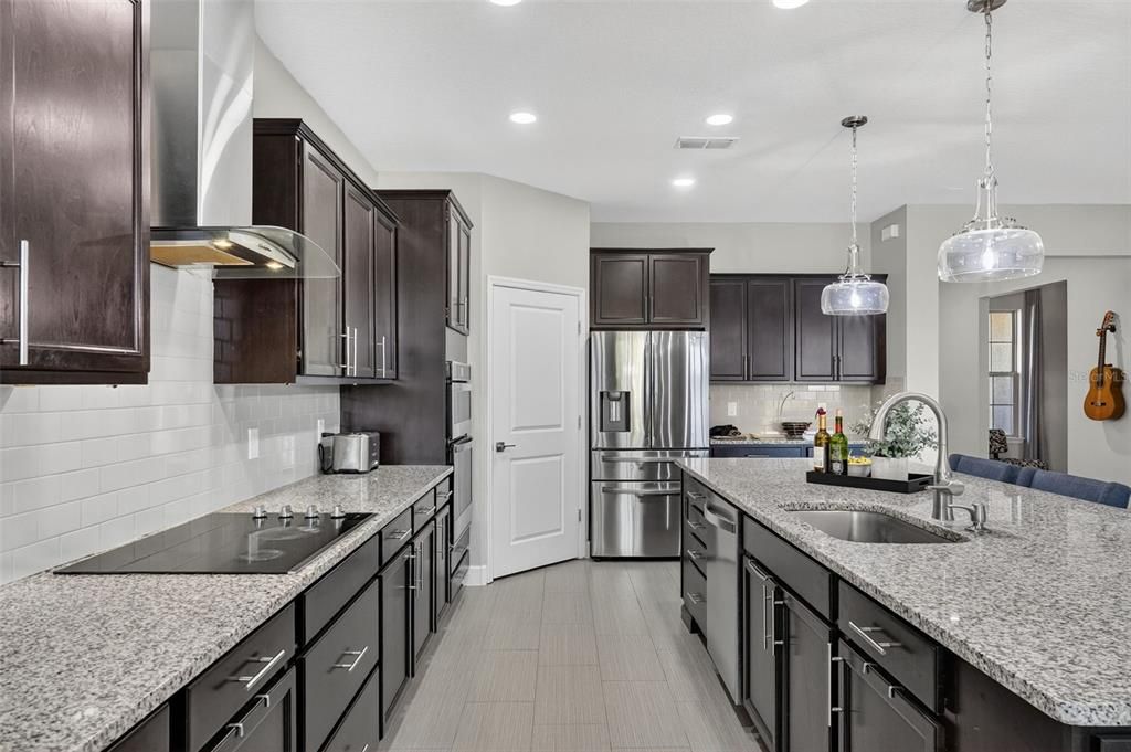 待售: $559,999 (3 贝兹, 3 浴室, 2496 平方英尺)