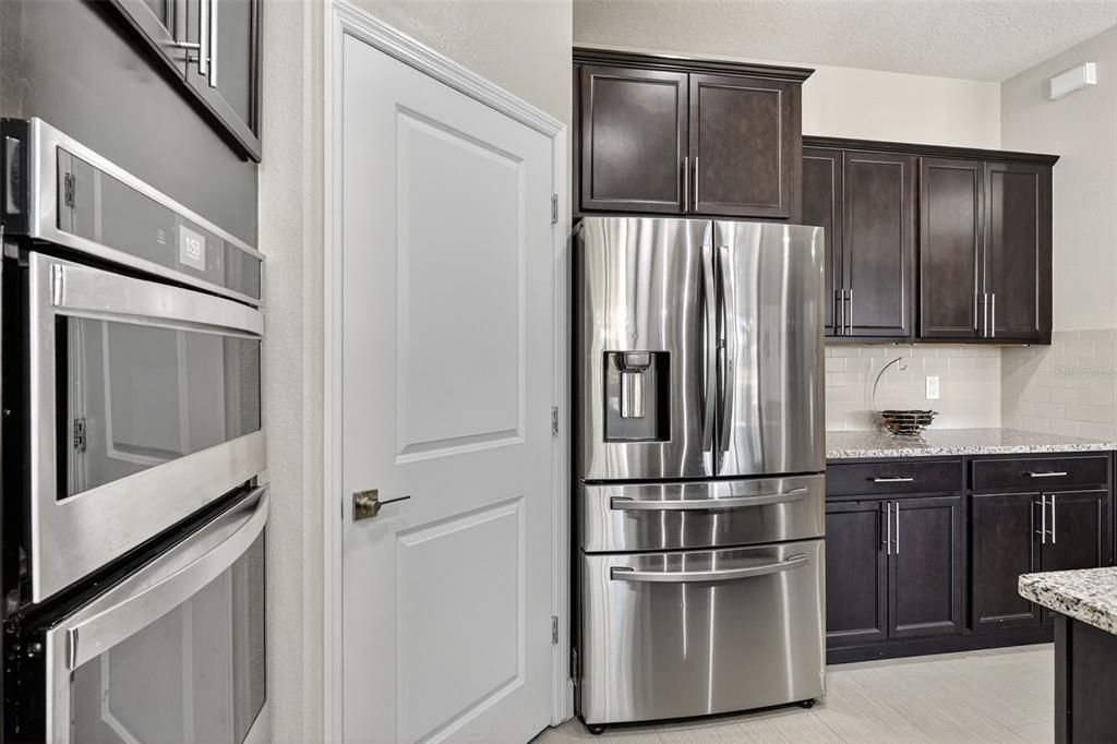 待售: $559,999 (3 贝兹, 3 浴室, 2496 平方英尺)