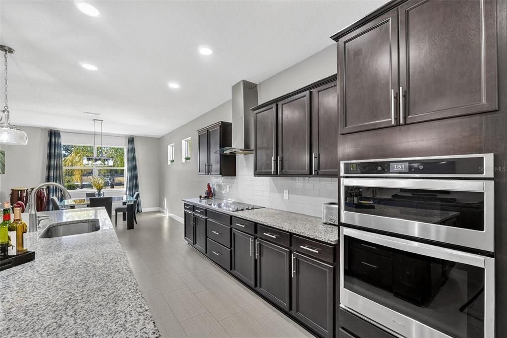 待售: $559,999 (3 贝兹, 3 浴室, 2496 平方英尺)