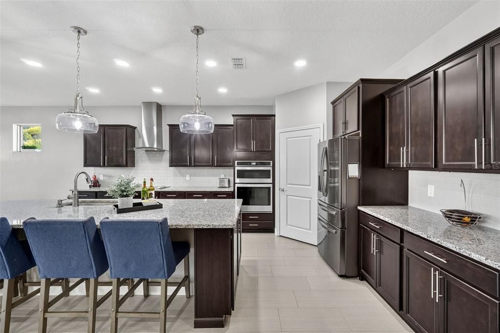 待售: $559,999 (3 贝兹, 3 浴室, 2496 平方英尺)