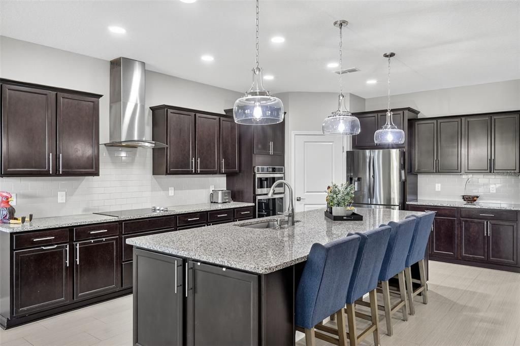 待售: $559,999 (3 贝兹, 3 浴室, 2496 平方英尺)