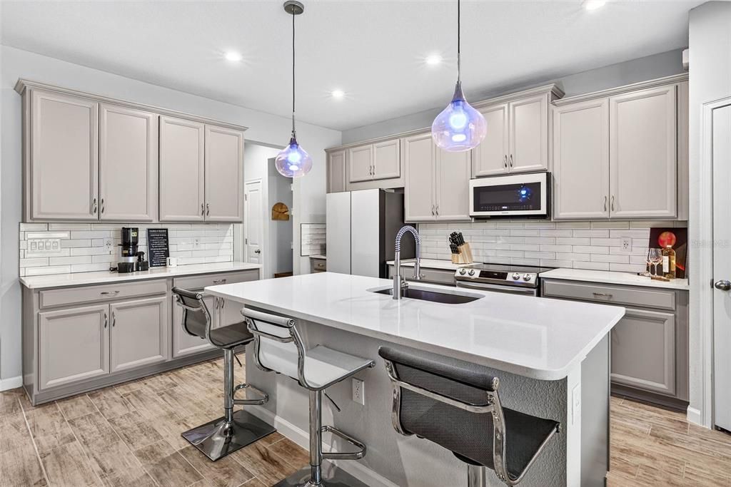 For Rent: $2,700 (3 beds, 2 baths, 1680 Square Feet)