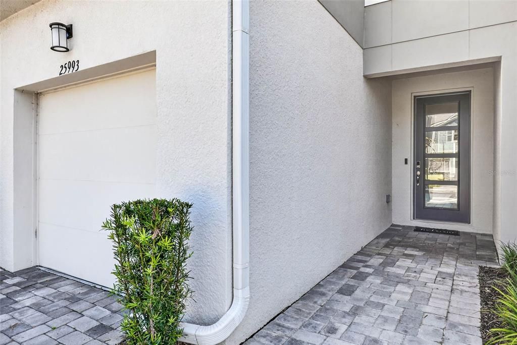 For Rent: $2,700 (3 beds, 2 baths, 1680 Square Feet)