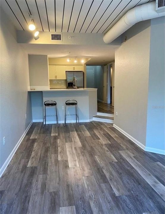 出租: $1,900 (1 贝兹, 1 浴室, 789 平方英尺)