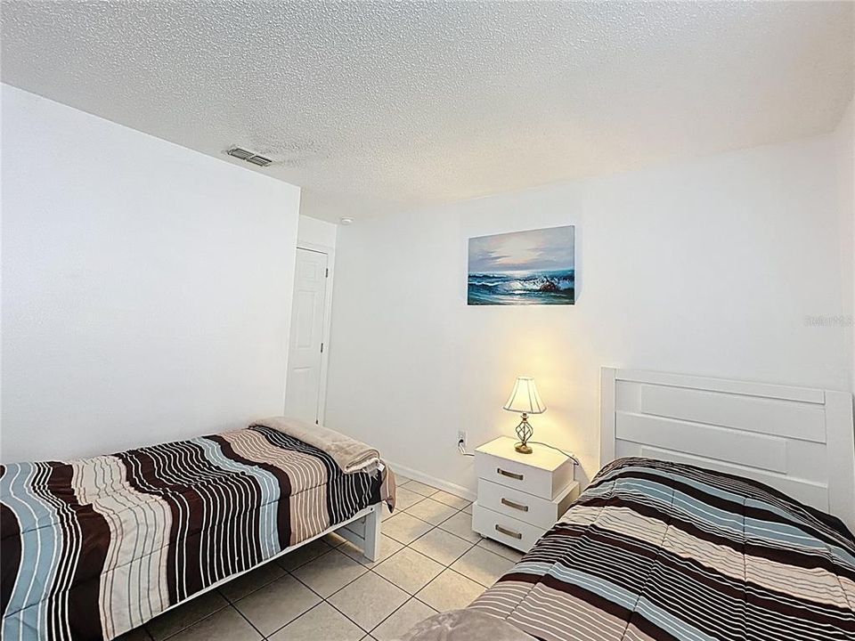 На продажу: $339,999 (4 спален, 3 ванн, 1542 Квадратных фут)