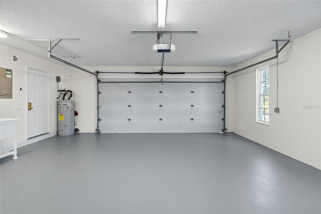 For Sale: $299,900 (2 beds, 2 baths, 1155 Square Feet)