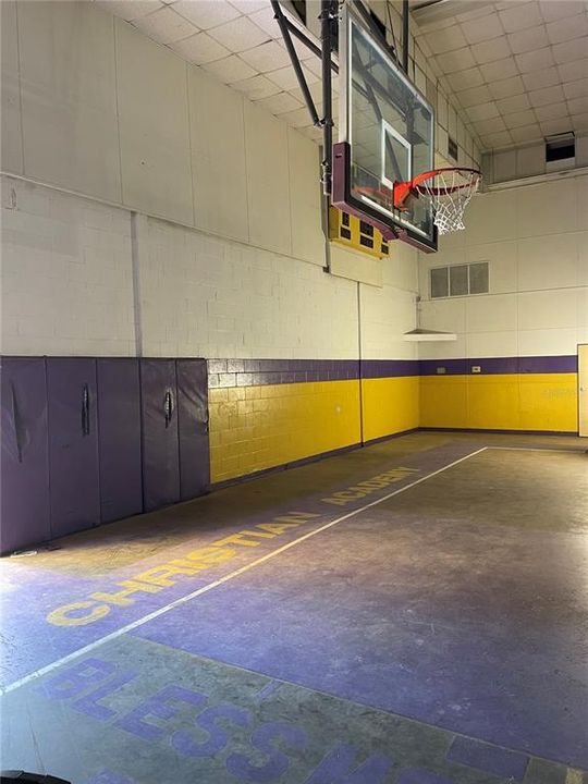 На продажу: $3,999,999 (0 спален, 0 ванн, 59536 Квадратных фут)