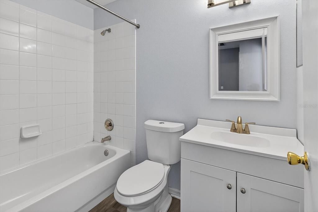 待售: $228,000 (2 贝兹, 2 浴室, 1178 平方英尺)