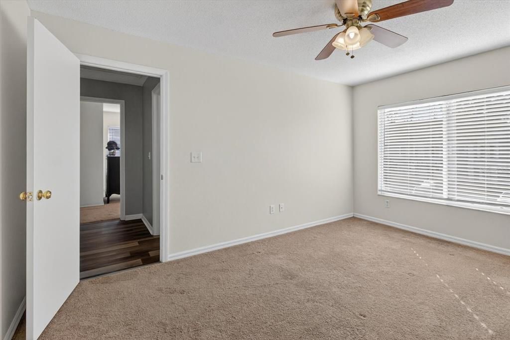 待售: $228,000 (2 贝兹, 2 浴室, 1178 平方英尺)