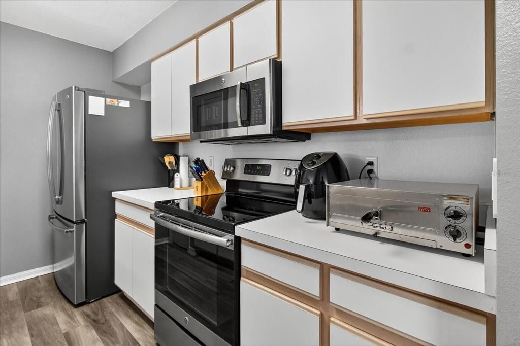 待售: $228,000 (2 贝兹, 2 浴室, 1178 平方英尺)