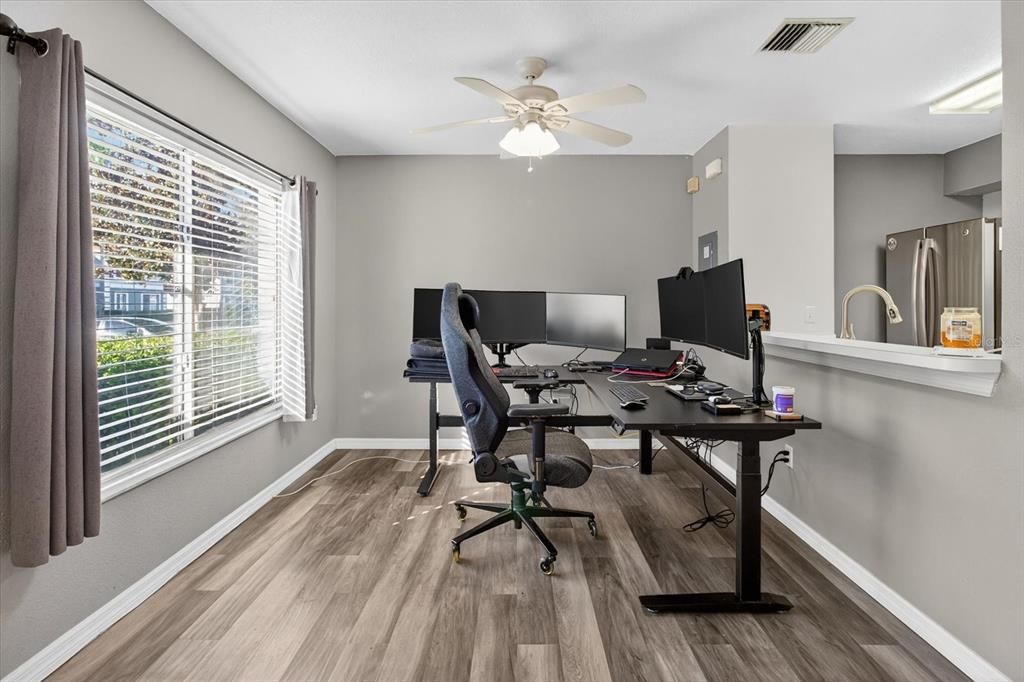 待售: $228,000 (2 贝兹, 2 浴室, 1178 平方英尺)