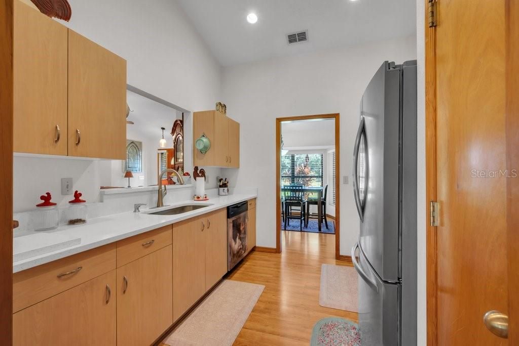 На продажу: $429,000 (3 спален, 2 ванн, 1606 Квадратных фут)