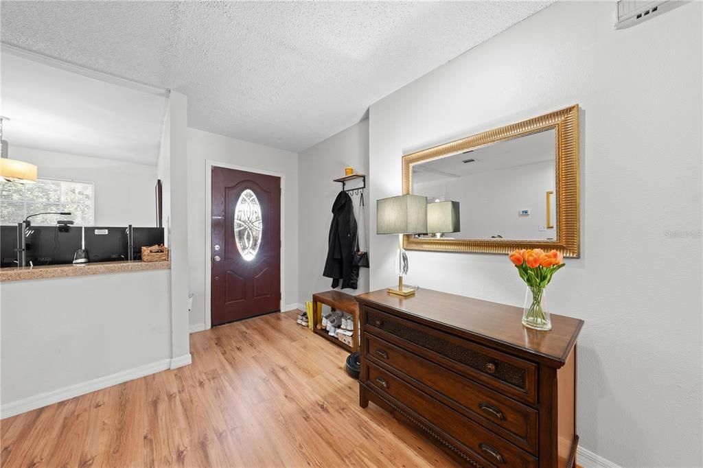 En Venta: $367,500 (3 camas, 2 baños, 1470 Pies cuadrados)