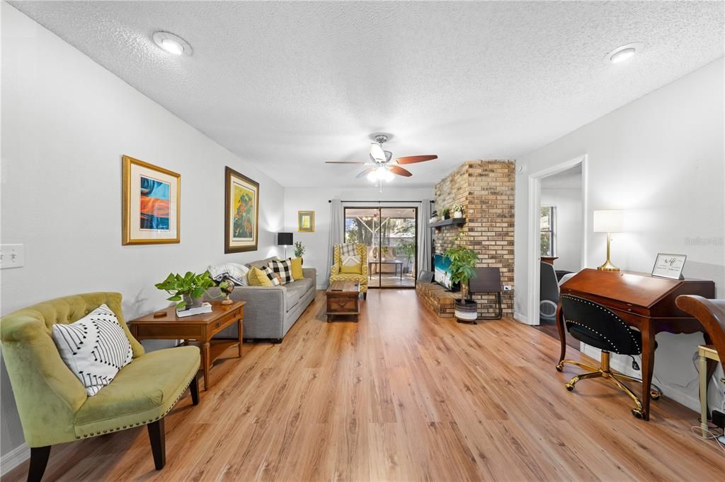 En Venta: $367,500 (3 camas, 2 baños, 1470 Pies cuadrados)