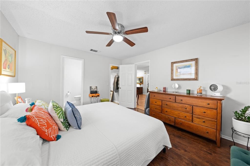 En Venta: $367,500 (3 camas, 2 baños, 1470 Pies cuadrados)