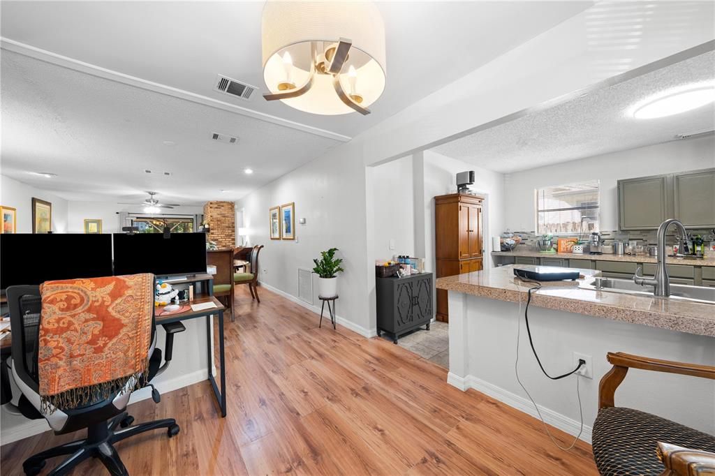 En Venta: $367,500 (3 camas, 2 baños, 1470 Pies cuadrados)