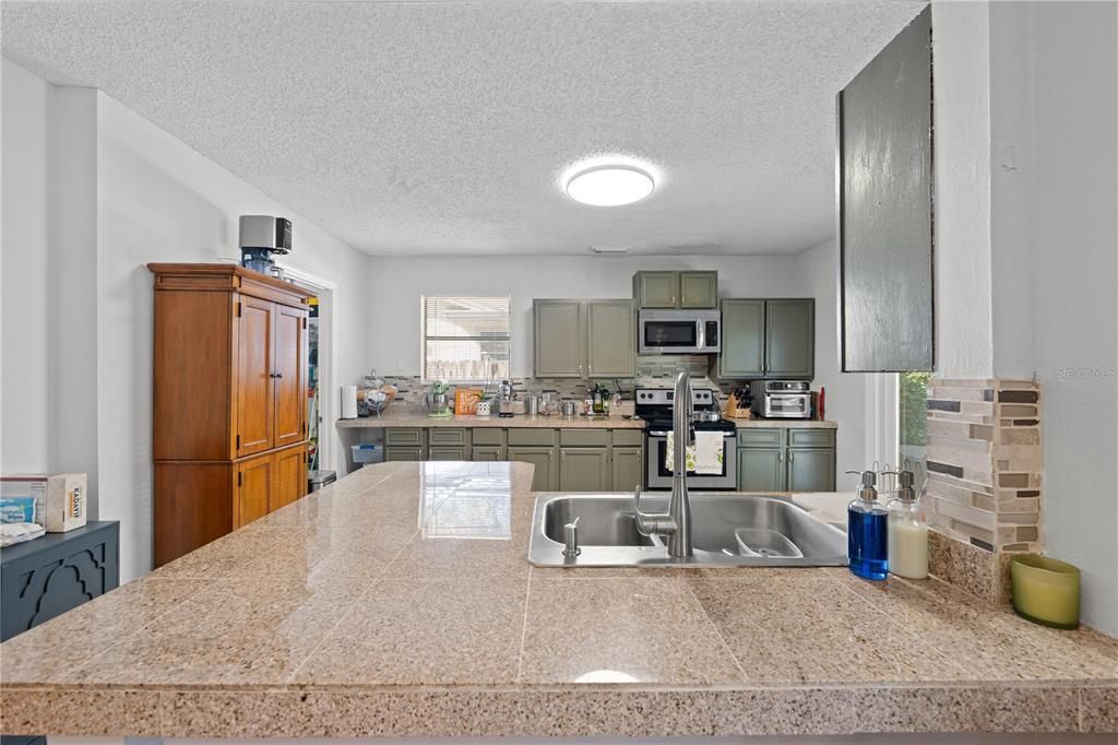 En Venta: $367,500 (3 camas, 2 baños, 1470 Pies cuadrados)