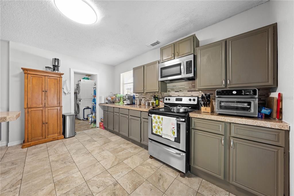 En Venta: $367,500 (3 camas, 2 baños, 1470 Pies cuadrados)