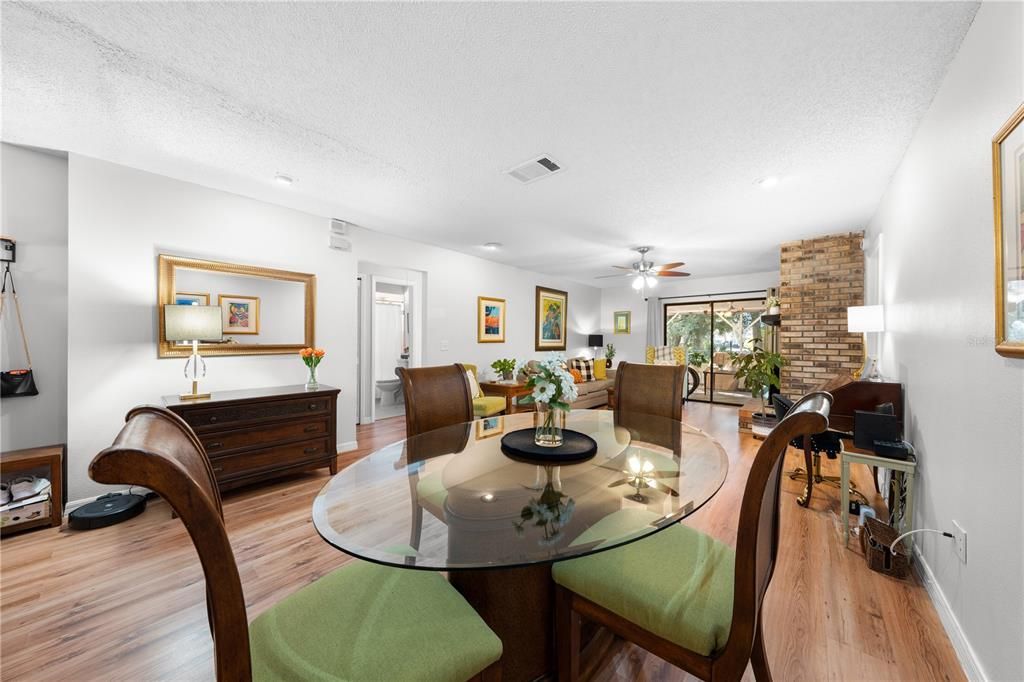 En Venta: $367,500 (3 camas, 2 baños, 1470 Pies cuadrados)