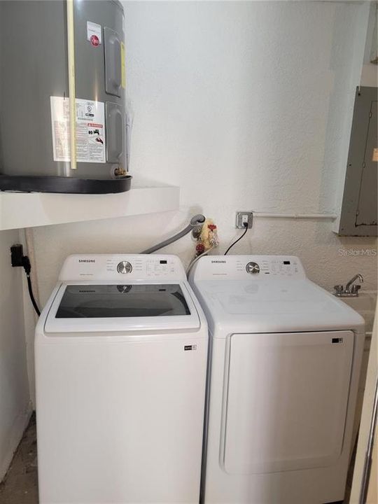 В аренду: $2,500 (3 спален, 2 ванн, 1105 Квадратных фут)