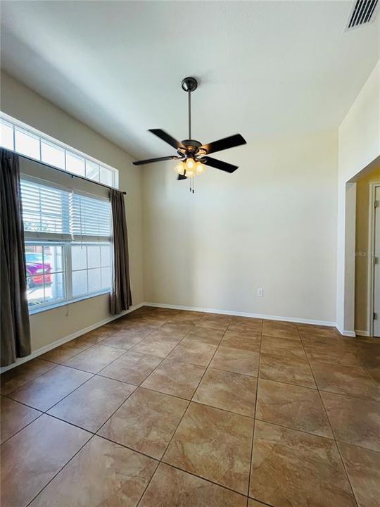 For Rent: $1,900 (4 beds, 2 baths, 2145 Square Feet)