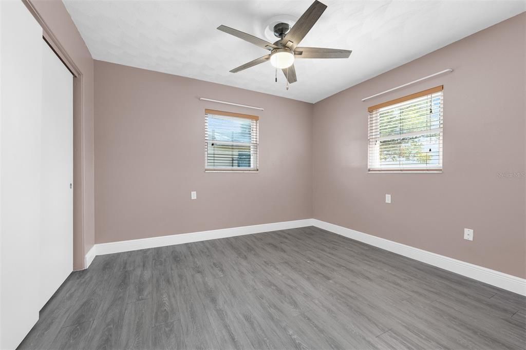 For Sale: $320,000 (3 beds, 1 baths, 1248 Square Feet)