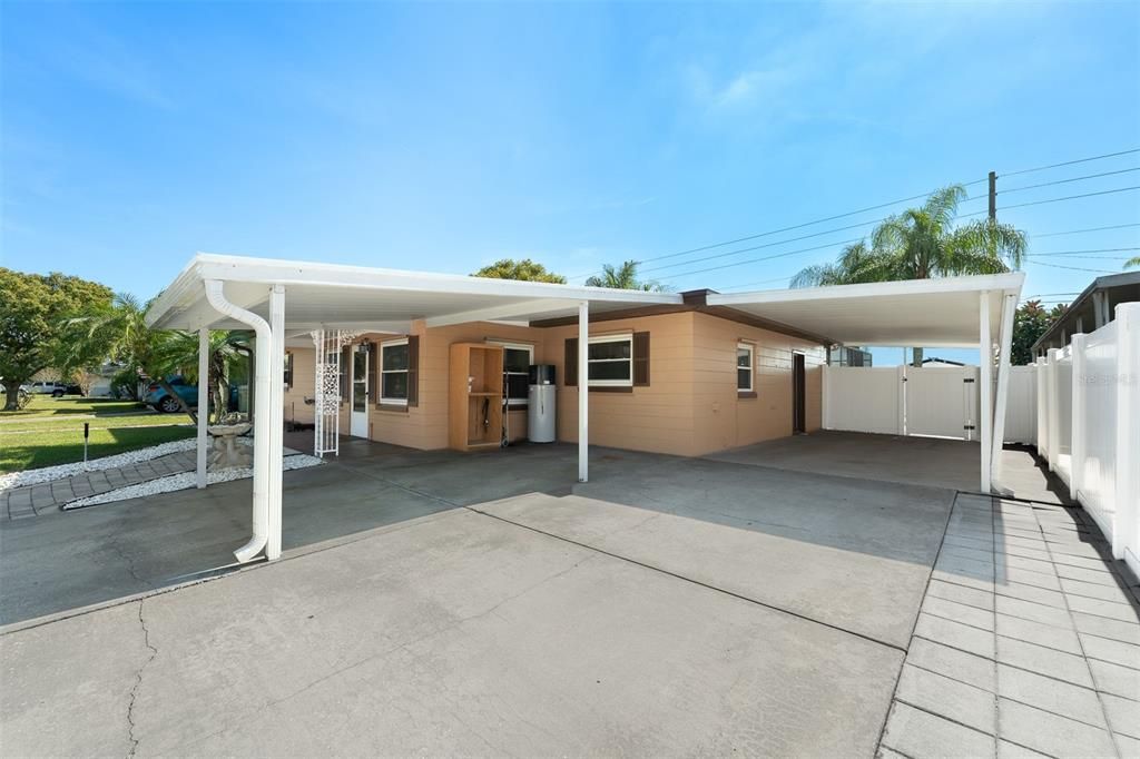 For Sale: $320,000 (3 beds, 1 baths, 1248 Square Feet)