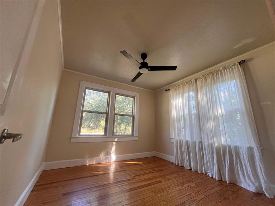 待售: $395,000 (4 贝兹, 3 浴室, 2282 平方英尺)