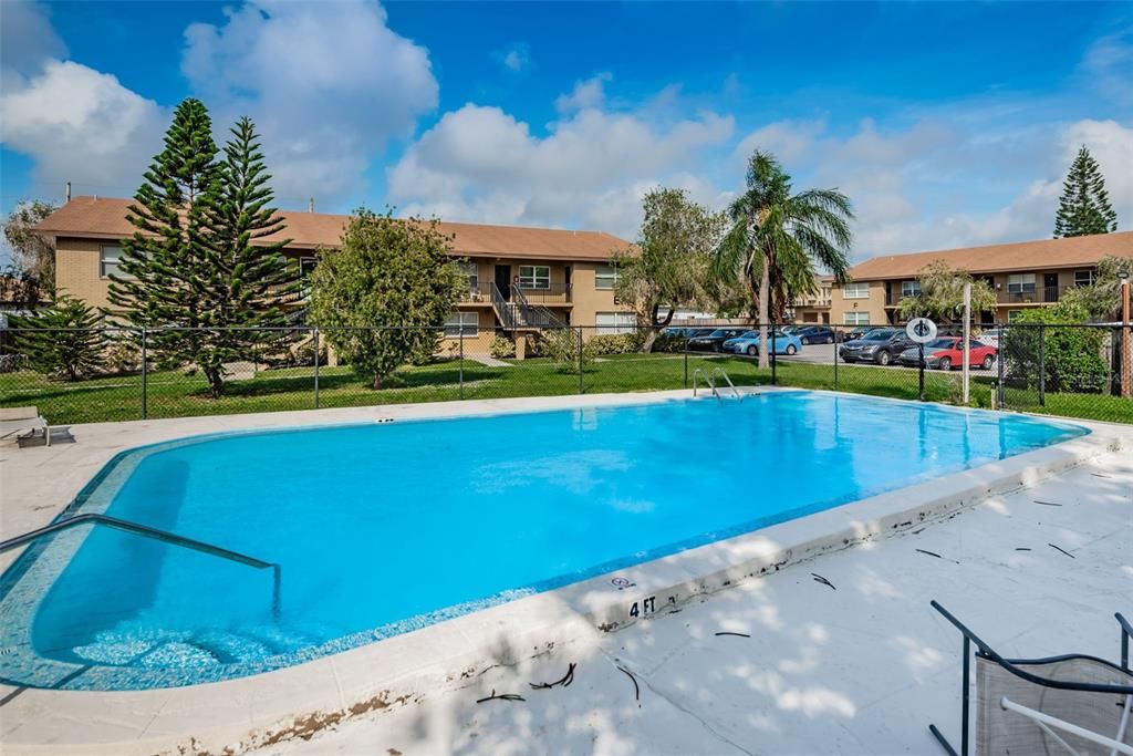 На продажу: $309,900 (3 спален, 2 ванн, 1544 Квадратных фут)