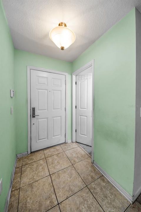 На продажу: $309,900 (3 спален, 2 ванн, 1544 Квадратных фут)