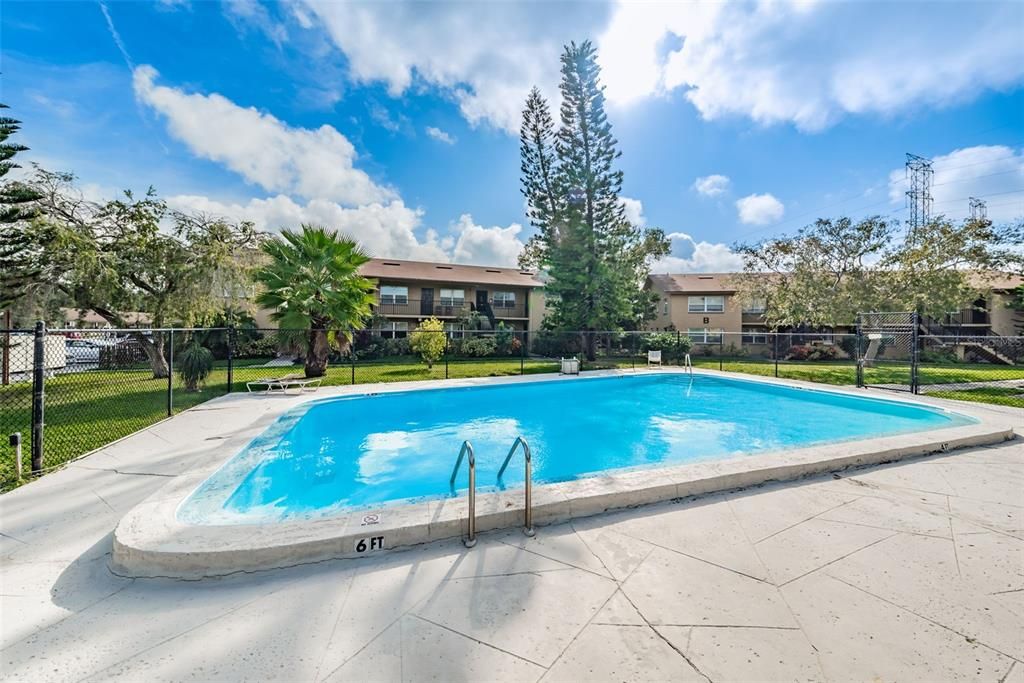 На продажу: $309,900 (3 спален, 2 ванн, 1544 Квадратных фут)