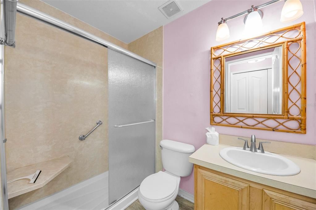 На продажу: $309,900 (3 спален, 2 ванн, 1544 Квадратных фут)