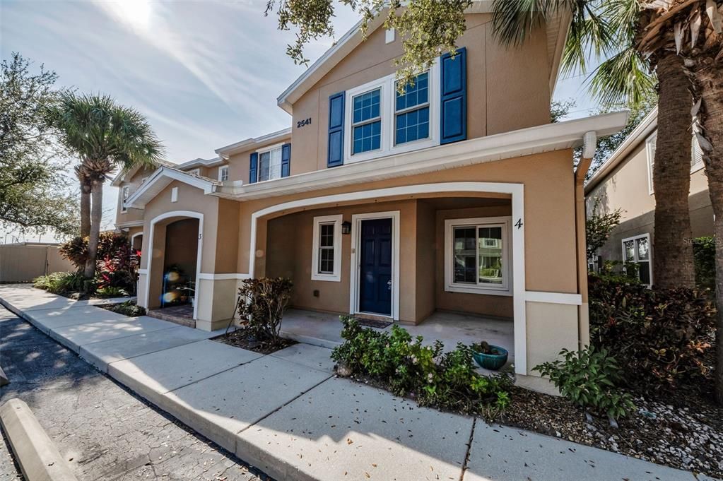 На продажу: $309,900 (3 спален, 2 ванн, 1544 Квадратных фут)