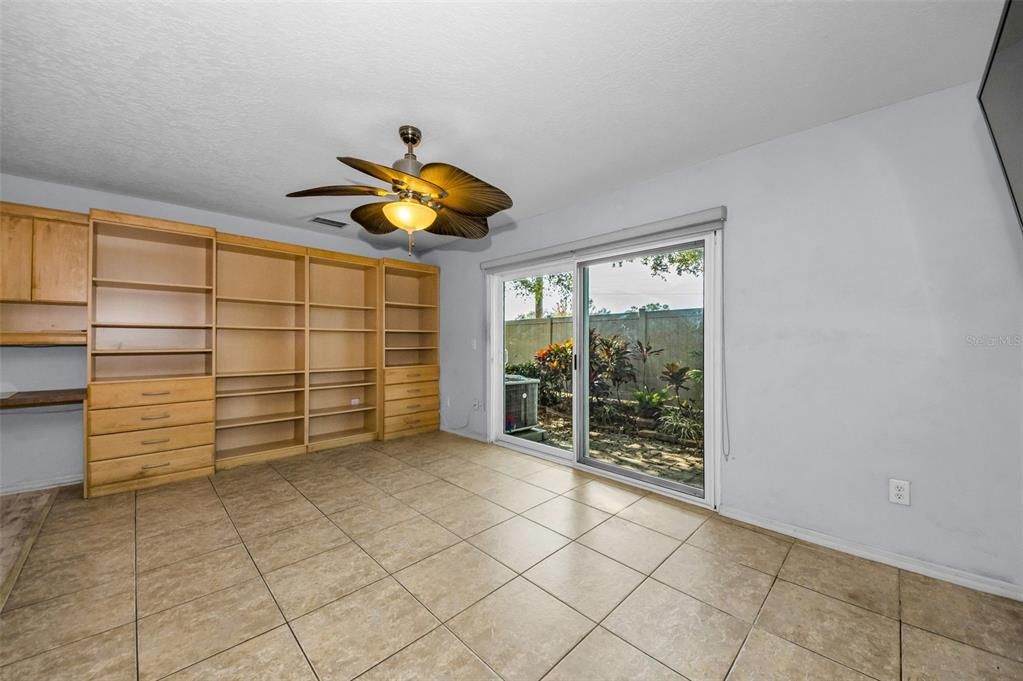 На продажу: $309,900 (3 спален, 2 ванн, 1544 Квадратных фут)