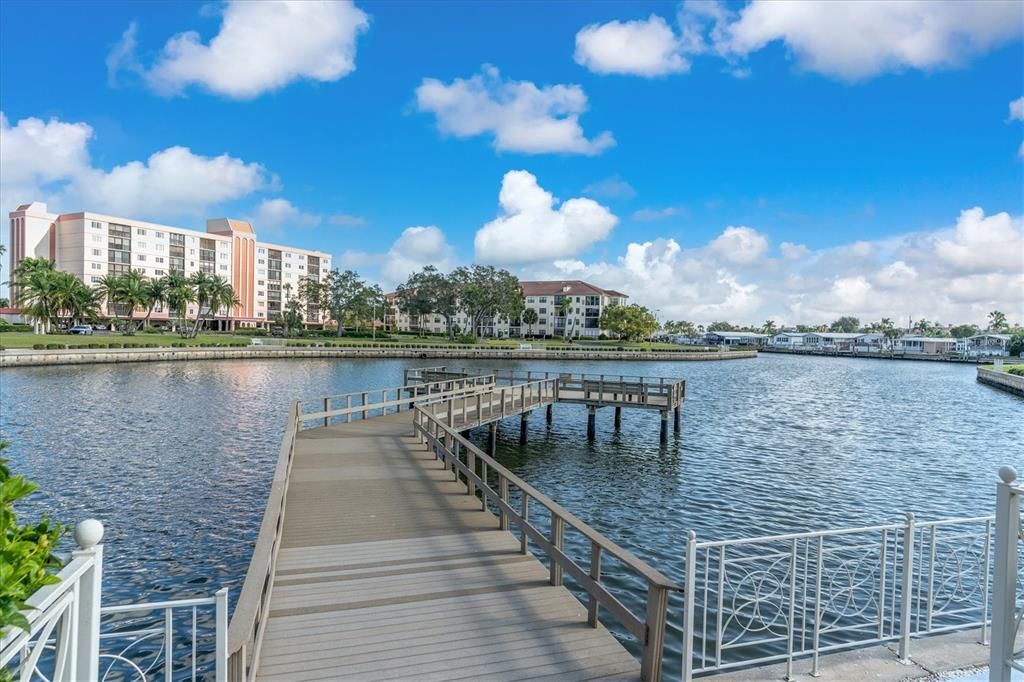 For Sale: $125,000 (2 beds, 2 baths, 1185 Square Feet)