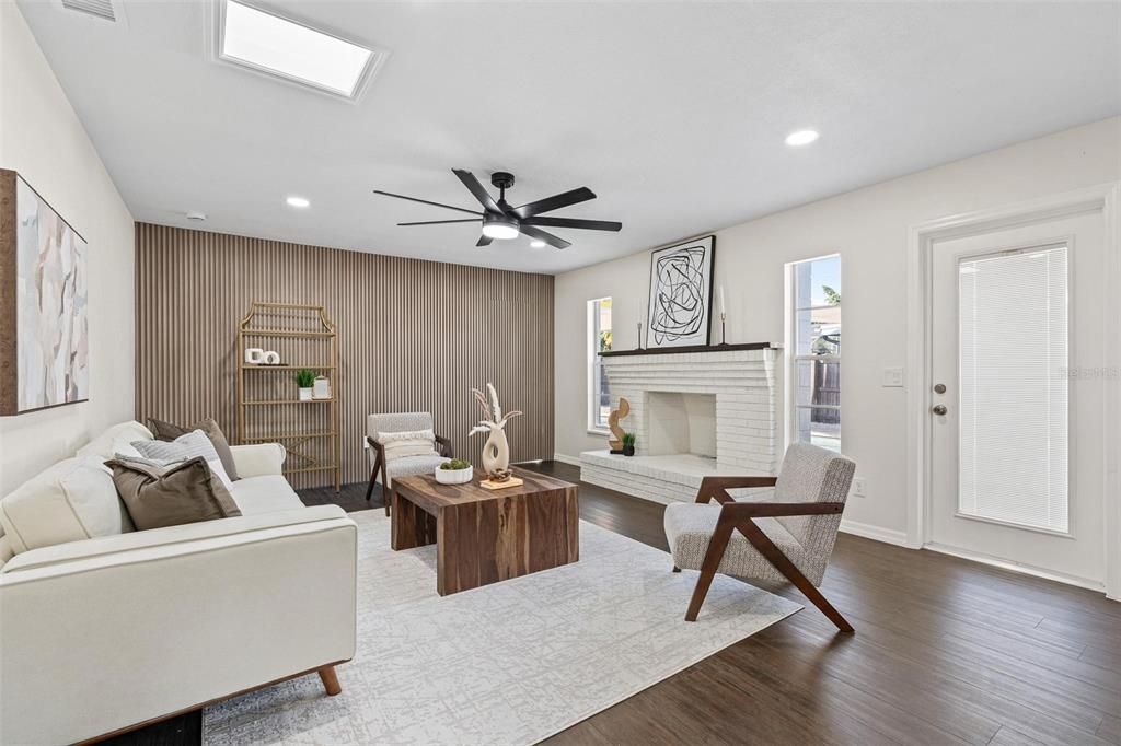 На продажу: $625,000 (4 спален, 2 ванн, 1928 Квадратных фут)