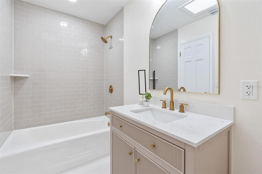 На продажу: $625,000 (4 спален, 2 ванн, 1928 Квадратных фут)