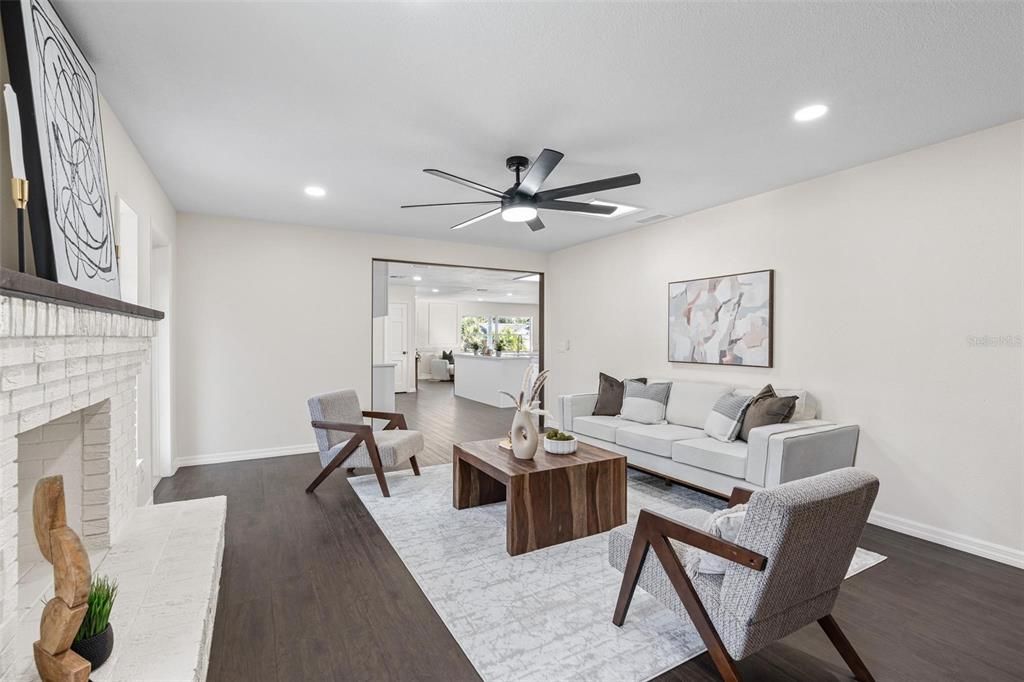 На продажу: $625,000 (4 спален, 2 ванн, 1928 Квадратных фут)