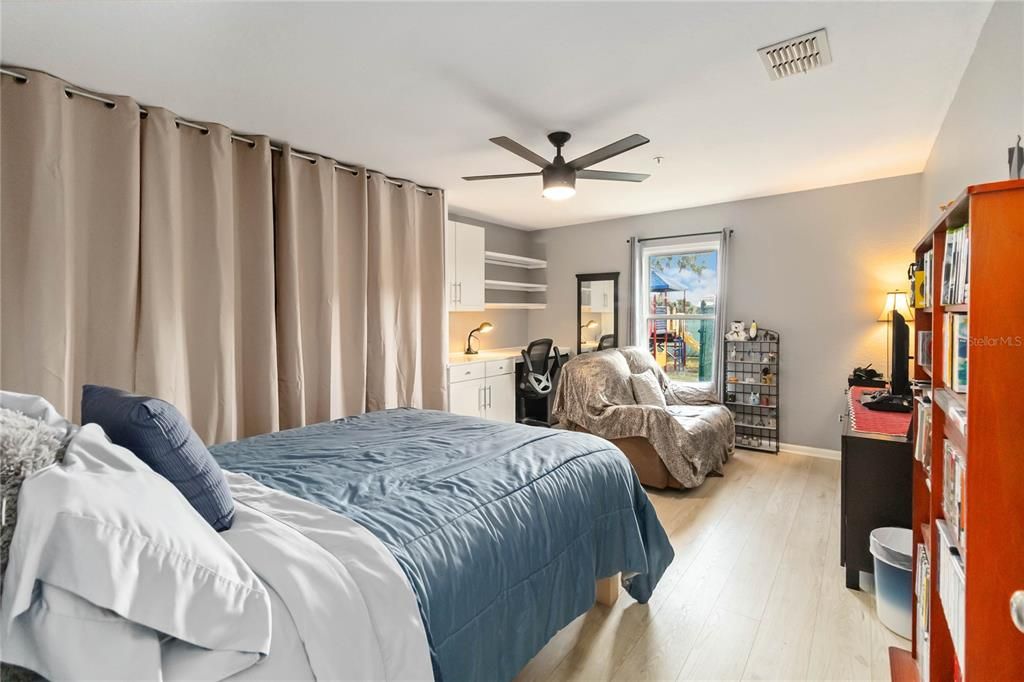 待售: $649,000 (9 贝兹, 5 浴室, 3460 平方英尺)