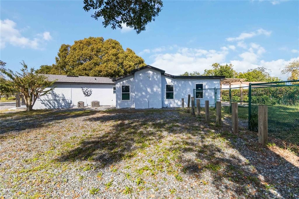 待售: $649,000 (9 贝兹, 5 浴室, 3460 平方英尺)