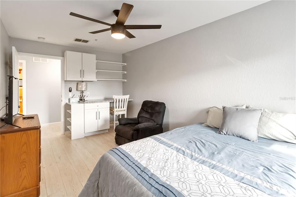 待售: $649,000 (9 贝兹, 5 浴室, 3460 平方英尺)