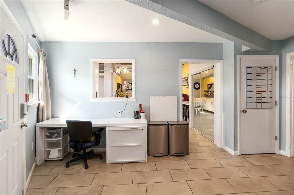 待售: $649,000 (9 贝兹, 5 浴室, 3460 平方英尺)