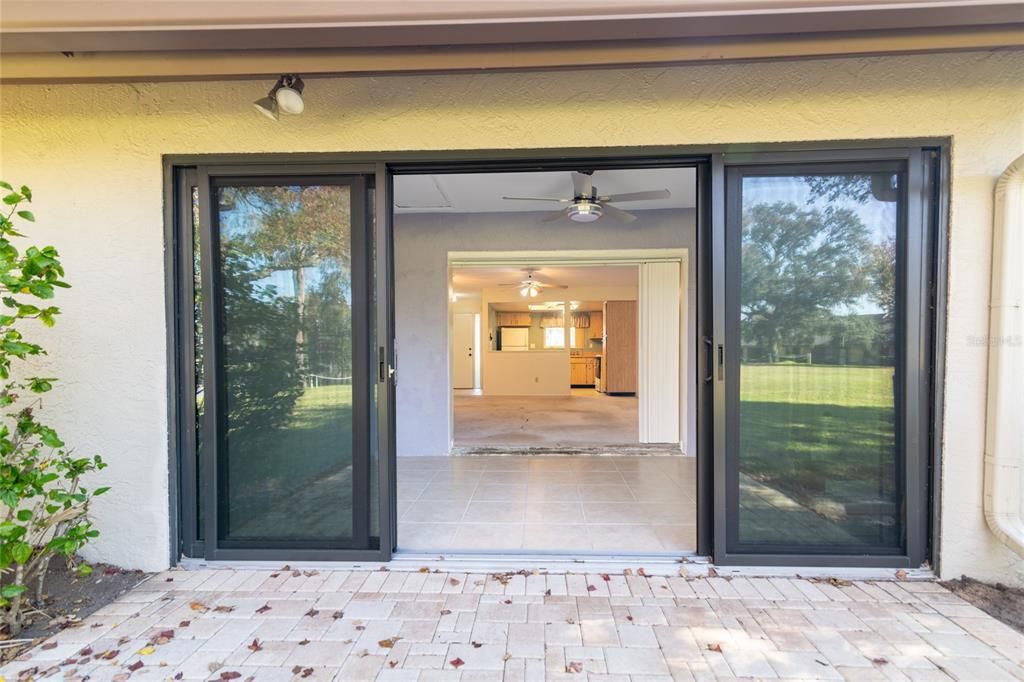 Activo con contrato: $169,000 (2 camas, 2 baños, 1058 Pies cuadrados)