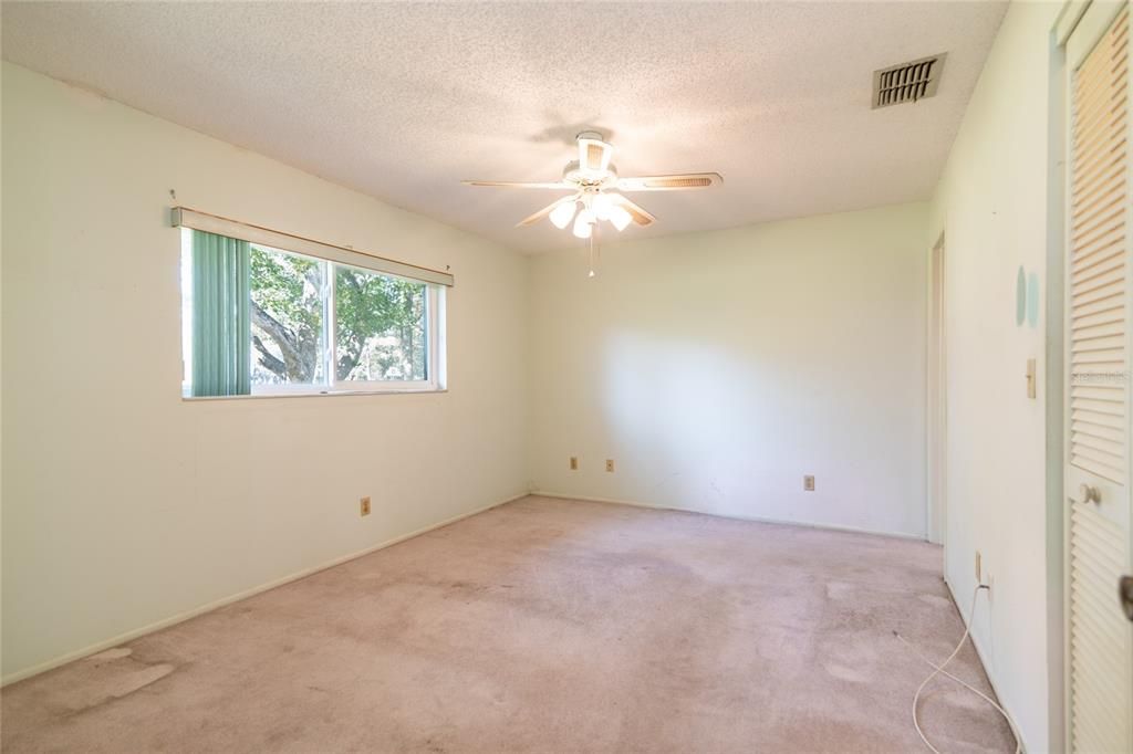 Activo con contrato: $169,000 (2 camas, 2 baños, 1058 Pies cuadrados)